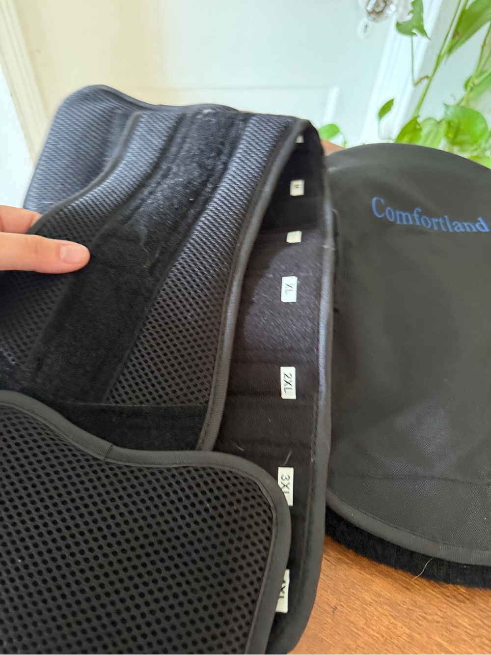 Comfortland Black Back Brace Support - Picture 7 of 9